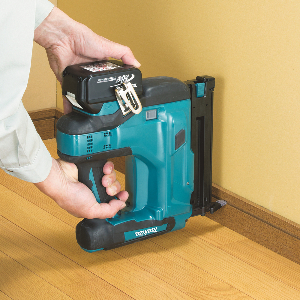 Viimeistelynaulain Makita DBN500ZJ 18V, naula 1,2x15-50mm, 18Ga. Runkoversio