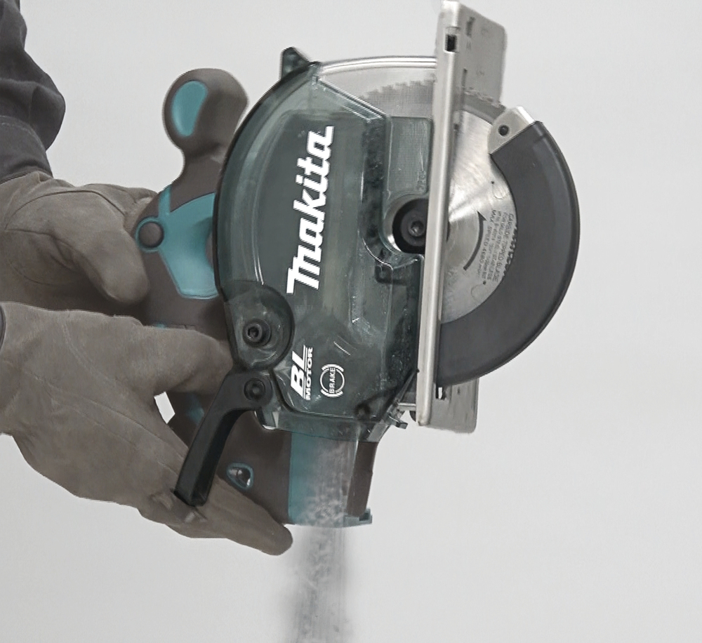 Pyörösaha Makita DCS553Z metalli, 18V, sah. 57,5mm, 150x20mm Z=32, lastunkeräys. Runkoversio
