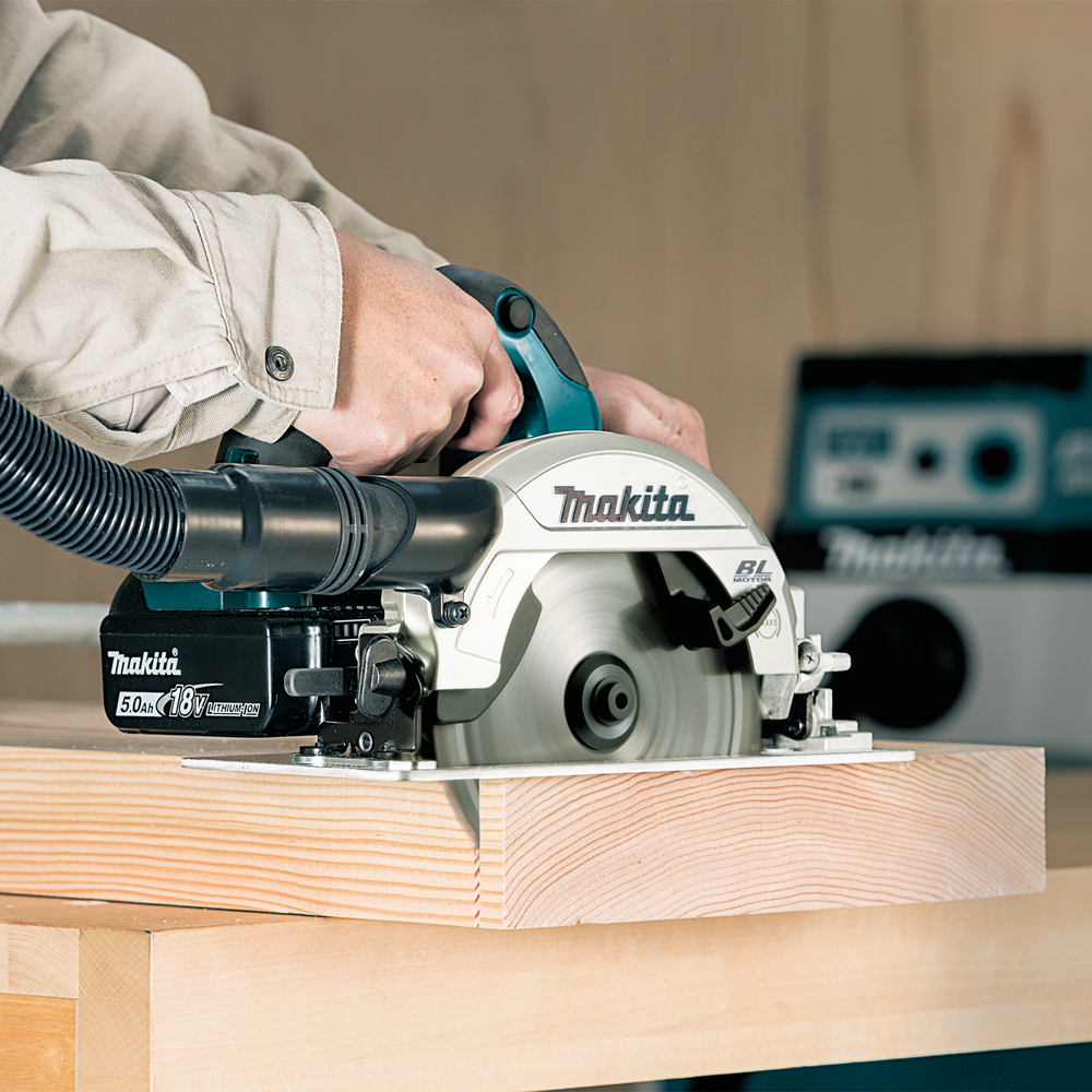 Pyörösaha puulle Makita DHS660Z 18V, hiiliharjaton, sahaus 57mm, terä 165x20 Z=25. Runkoversio
