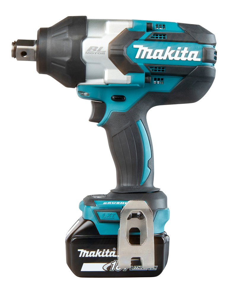 Mutterinväännin Makita DTW1001RTJ 18V, 2x5,0Ah, 3/4" kitkarenkaalla, 1050Nm, hiiliharjaton