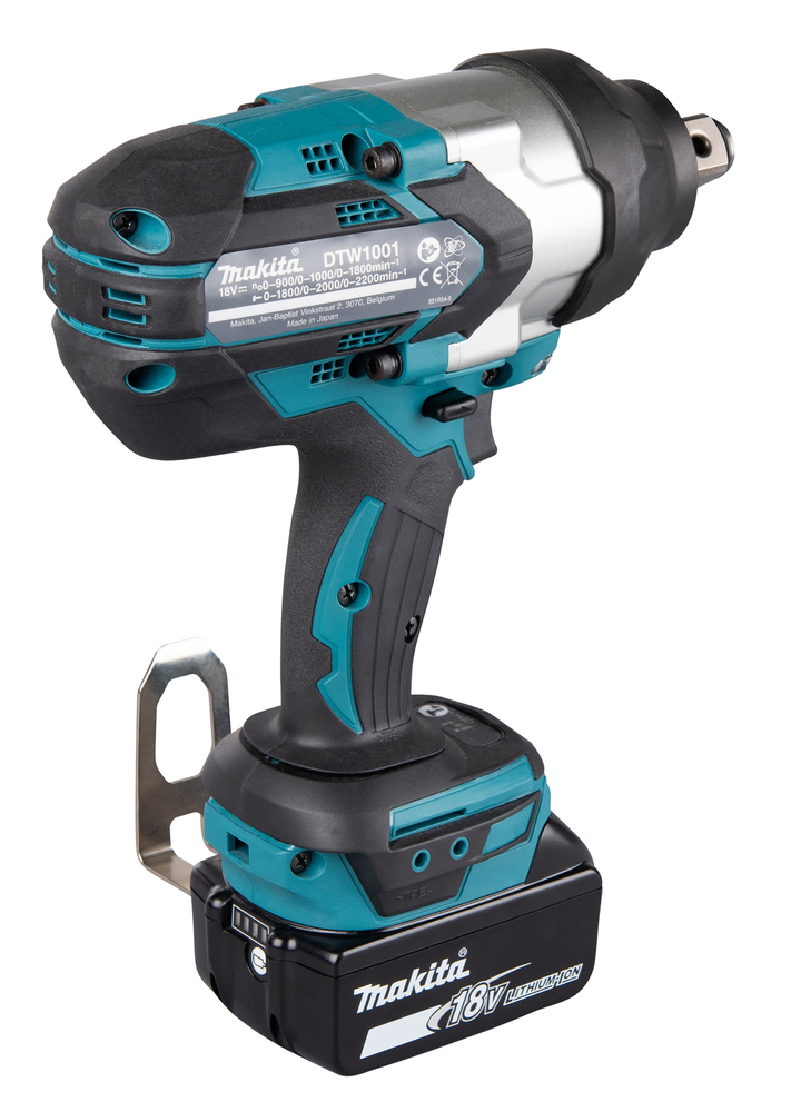 Mutterinväännin Makita DTW1001RTJ 18V, 2x5,0Ah, 3/4" kitkarenkaalla, 1050Nm, hiiliharjaton