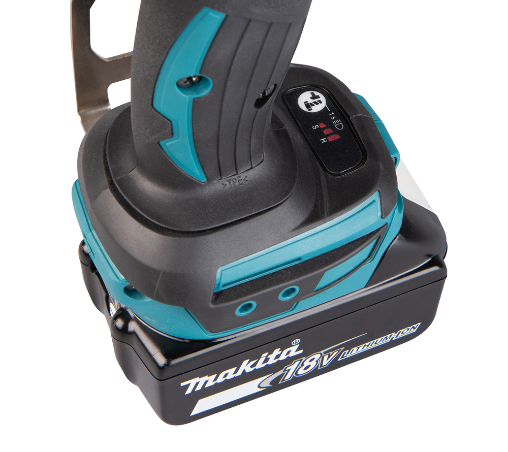 Mutterinväännin Makita DTW1001RTJ 18V, 2x5,0Ah, 3/4" kitkarenkaalla, 1050Nm, hiiliharjaton