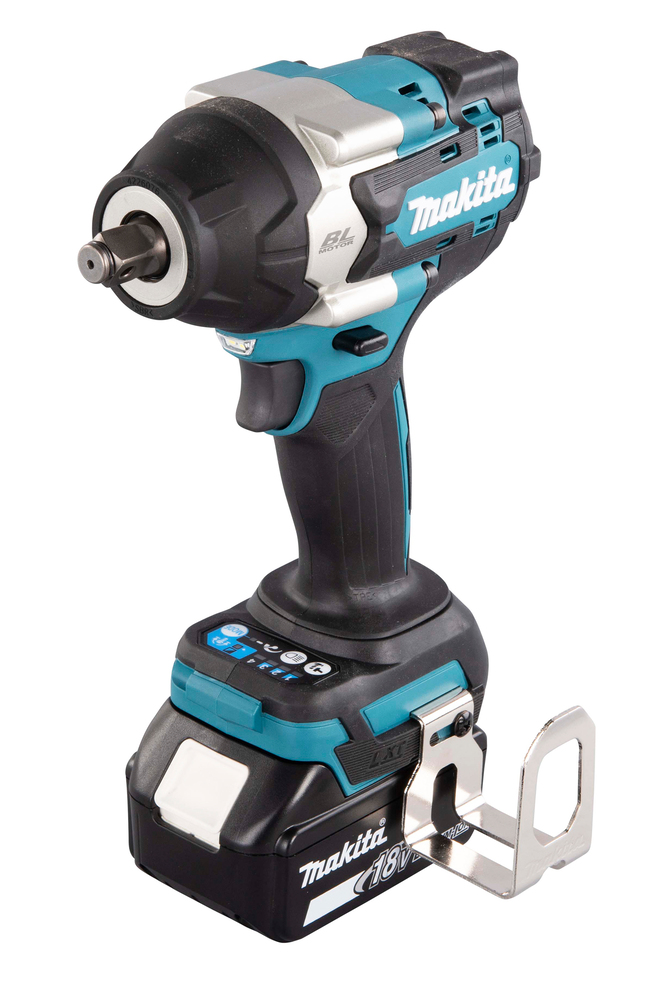 Mutterinväännin Makita DTW700RTJ 18V, 2x5,0Ah, 1/2" kitkarenkaalla, 700Nm, hiiliharjaton
