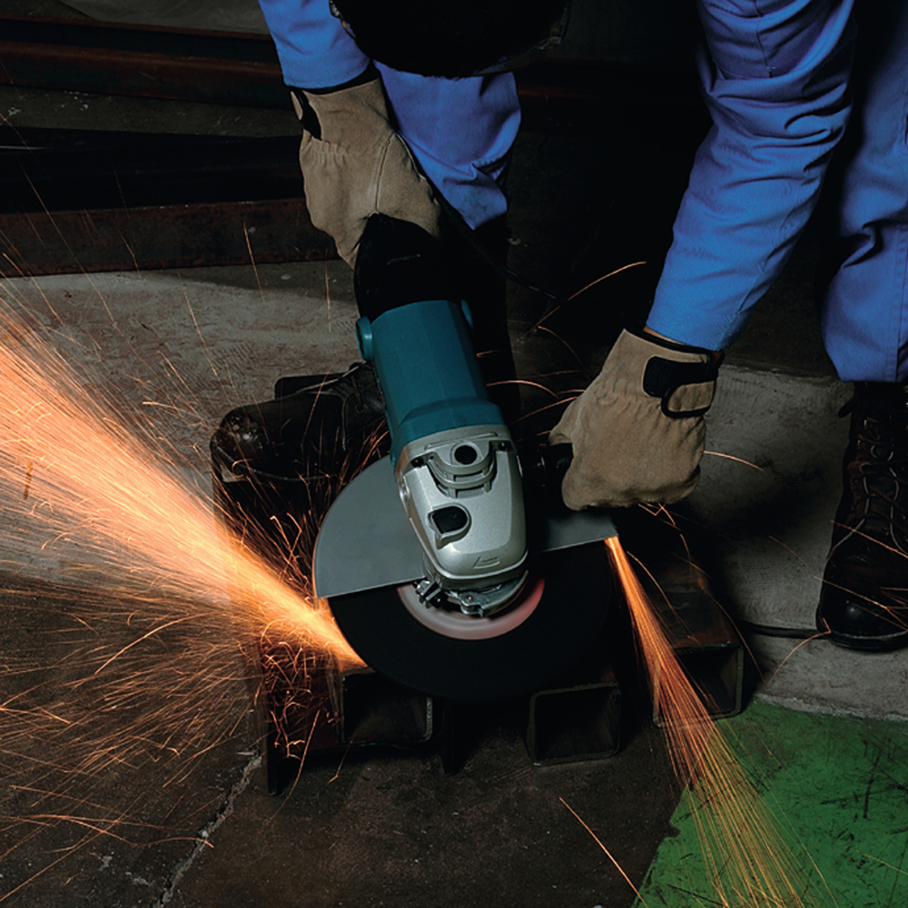 Kulmahiomakone Makita GA9010CF 230mm, 2000W, 4,5kg, superlaippa, ohut runko