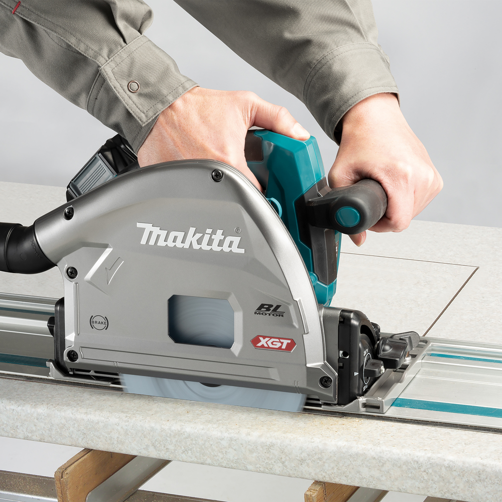Upotuspyörösaha SP001GZ03 40V XGT, AWS, sahaus 56mm, terä 165mm, 2500-6300 r/min. Ohjauskiskolla 1,5m. Runkoversio