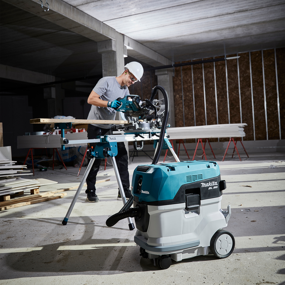 Imuri Makita VC006GMZ01 80V 2x XGT, AWS valmius, 3700 l/min, 170 mbar, 38 l säiliö, M-luokka. Runkoversio